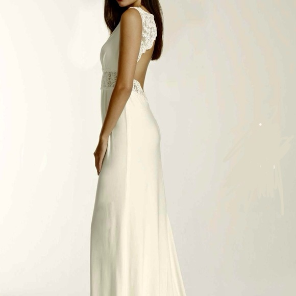 DB Studio Ivory Dress - Picture 1 of 5